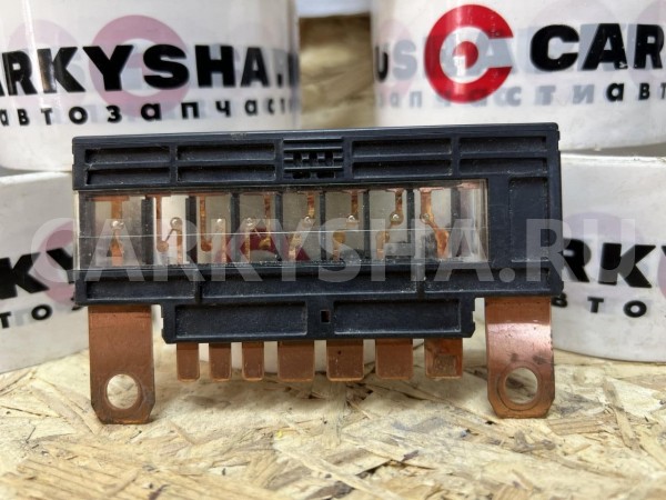 Блок предохранителей Toyota Camry VII (XV50) оригинальный номер 82620-33060