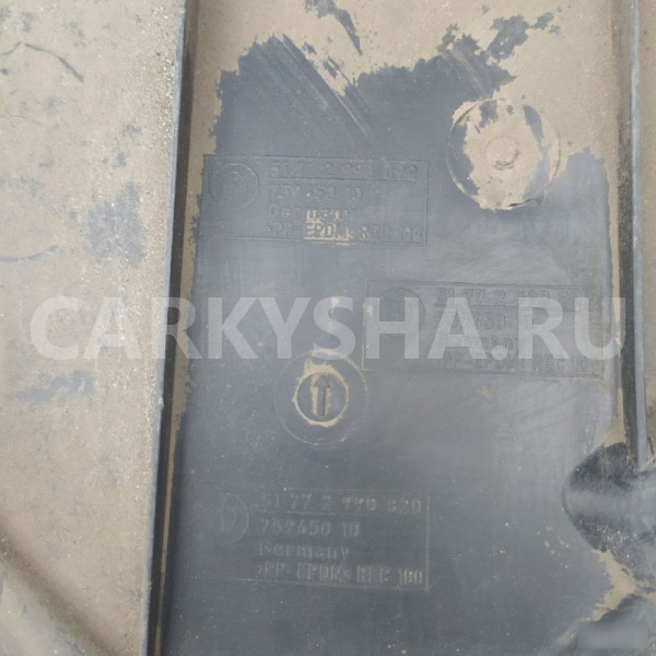 Подкрылок передний правый BMW X1 E84 N46B20 BMW X1 
