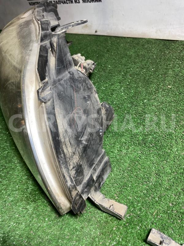 Фара галогеновая Toyota Corolla оригинальный номер 8113012A70, 8117012A60