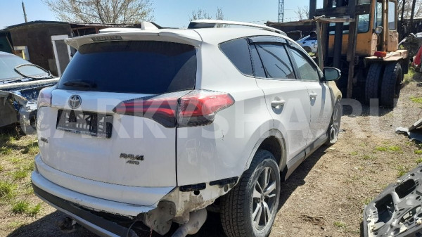 Крыло заднее правое Тойота Рав 4 2015-2019 Toyota RAV 4 оригинальный номер 6160142100