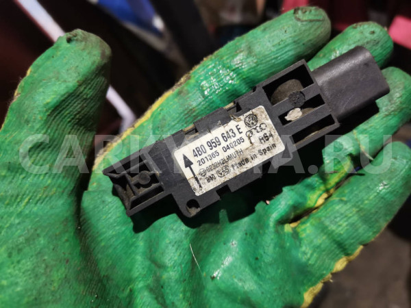 Датчик airbag Audi A8 D3 Audi 200 оригинальный номер 4B0959643E