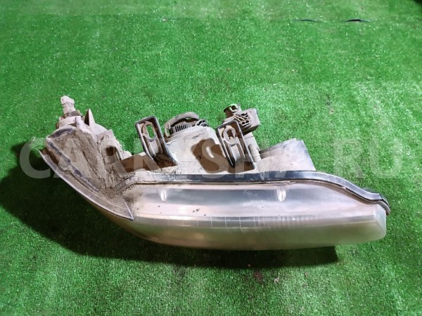 Фара правая Rover 200 