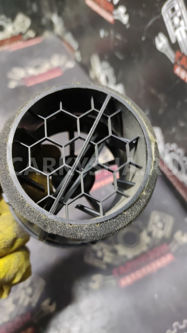 Дефлектор воздушный в торпедо Шевроле Авео Т300 Chevrolet Aveo оригинальный номер 95194966