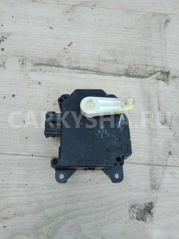 Сервопривод заслонки печки Mazda 3 bk Mazda 2 оригинальный номер 861000-0990