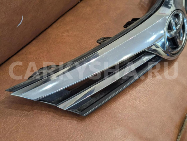 Решетка радиатора Toyota Corolla оригинальный номер 5310002C30