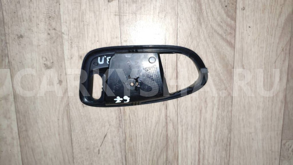 Накладка ручки внутренней Ford S-MAX 2006-2015 Ford S-MAX оригинальный номер 1780409