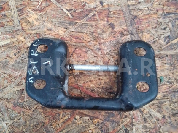Кронштейн задней балки левый Opel Astra j Opel Astra оригинальный номер 13262432