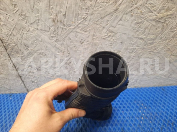 Патрубок интеркулера Volkswagen Tiguan I Volkswagen Tiguan оригинальный номер 1k0145840r