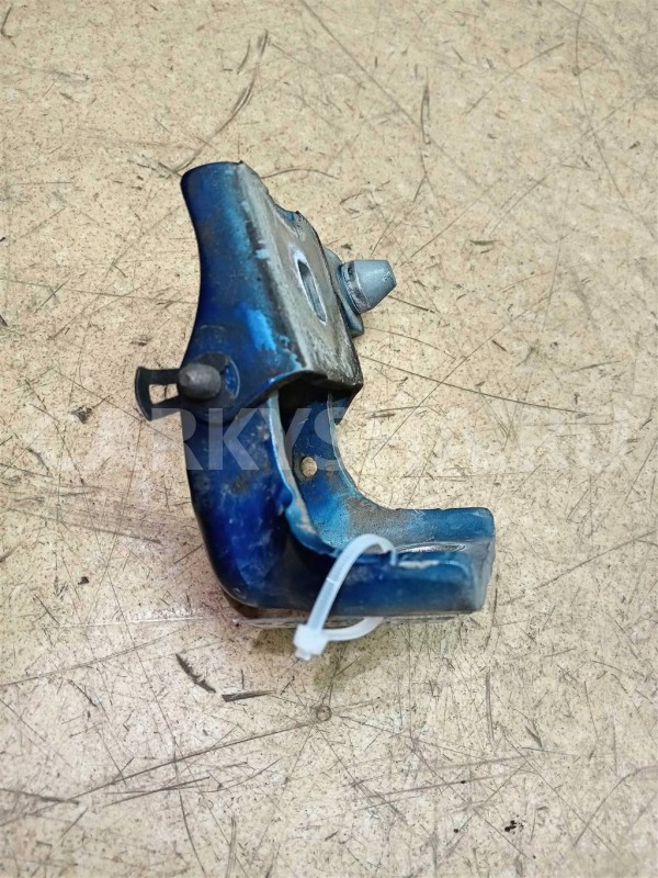 Название детали Петля двери передней правой Модель Peugeot 308 Peugeot 408 оригинальный номер 9035X8