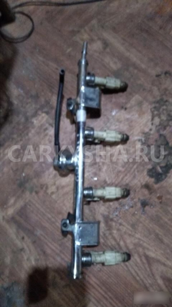 Топливная рампа с форсунками Mazda 6 GG (2002—2005) Mazda 2 