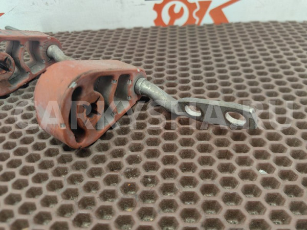 Кронштейн выхлопа BMW X3 оригинальный номер 18 30 3 428 238, 18 30 3 428 238, 18303428238, 3428238