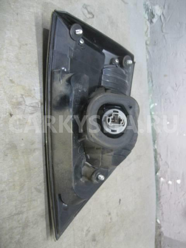 Фонарь задний внутренний левый Mitsubishi Outlander XL (CW) 2006-2012 Mitsubishi Outlander оригинальный номер 8331A005