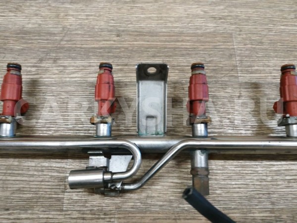 Рампа топливная в сборе с форсунками Mercedes-Benz S-klasse 