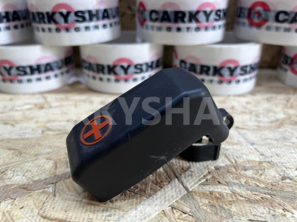 Заглушка плюсовой клеммы Toyota RAV 4 IV (CA40) оригинальный номер 82821-12490