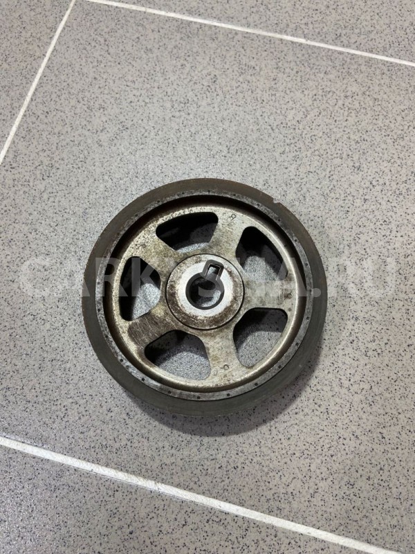 Шестерня распредвала Nissаn Laurеl 2000 г. RD28 Nissan Laurel 