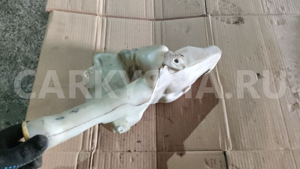 Бачок омывателя Мазда 626 Mazda 2 оригинальный номер GJ2267480A