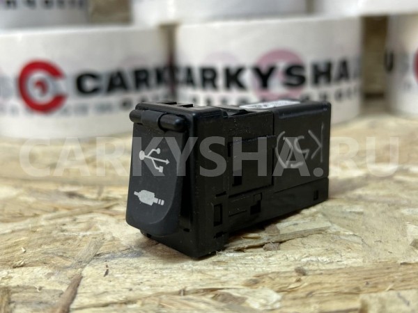 USB AUX Toyota Camry VII (XV50) Рестайлинг оригинальный номер 86190-06050