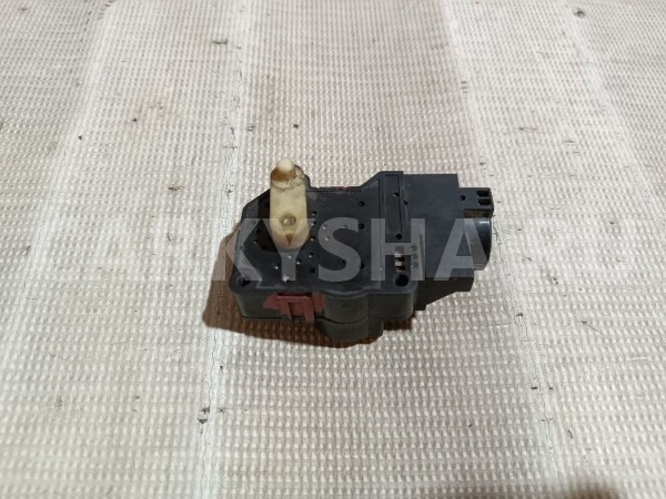 Моторчик заслонки отопителя Nissan Pulsar 