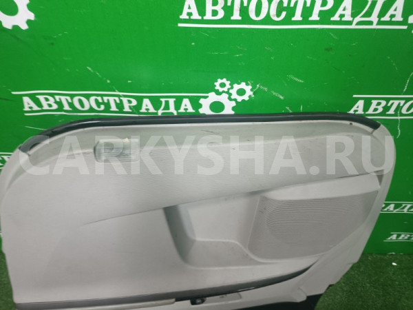 Обшивка боковой двери Toyota Venza 2008-2016 676100T031C4, передняя правая Toyota Venza 