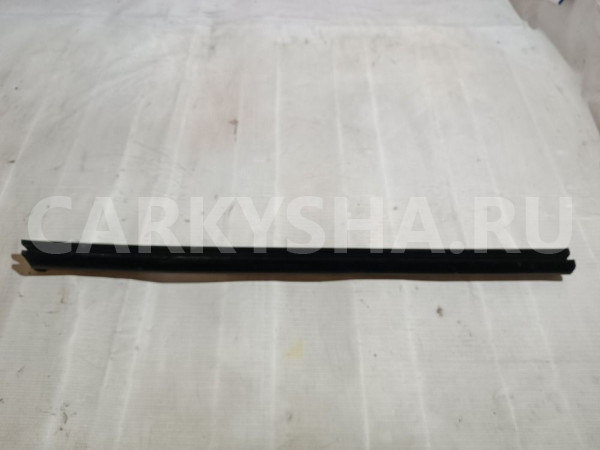 Накладка стекла переднего правого Ford Mondeo оригинальный номер DS7Z5421456A
