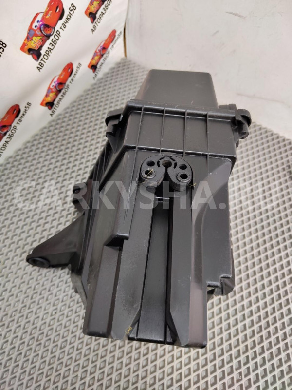 корпус воздушногo фильтра Skoda Fabia оригинальный номер 6Y0 129 607 D