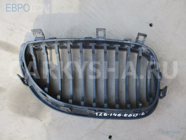 Ноздря / Решетка капота BMW M5 E60/E61 (2004—2010) BMW M5 оригинальный номер 51 13 7 027 061