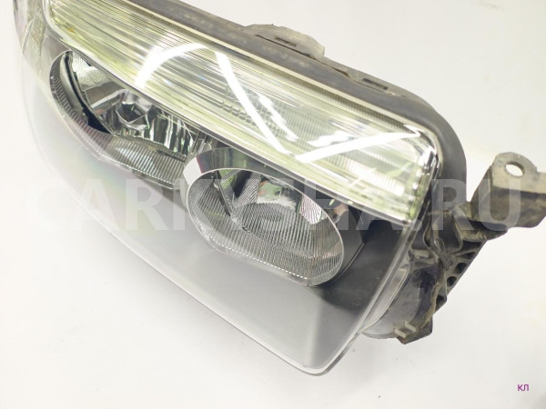 Фары ксенон Subaru Forester 84002SA181 SG Subaru Forester 