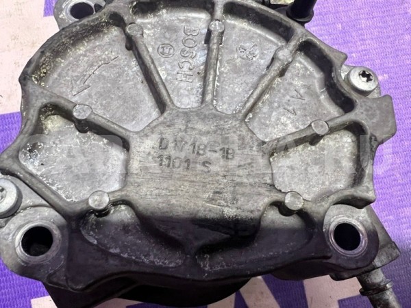 Насос вакумный Land Rover Freelander 2 FA/L359 Land Rover Freelander 