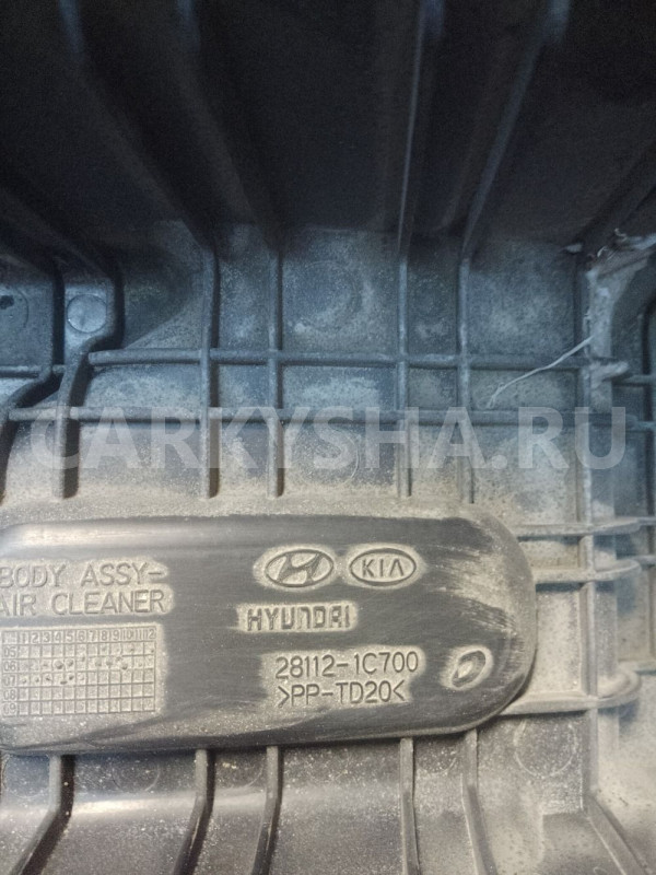 Корпус воздушного фильтра Hyundai Getz Hyundai Getz оригинальный номер 281121C700
