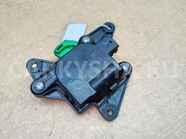 Название детали Сервопривод заслонок печки Модель Hyundai Santa Fe CM рестайлинг Hyundai Santa Fe оригинальный номер 97154-3K000