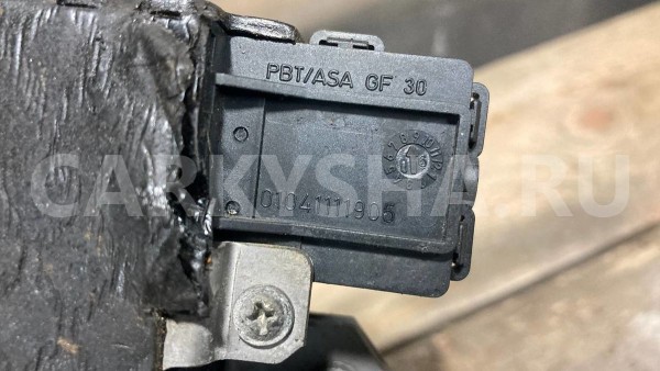 Range Rover Sport 1 Замок крышки багажника Land Rover Range Rover оригинальный номер FQR500130