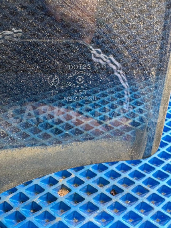 Стекло двери задней левой Mazda Demio IDY (2002—2007) Mazda 2 оригинальный номер D35073511B