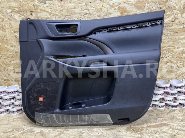 Обшивка двери передняя правая Toyota Highlander III (U50) оригинальный номер 67610-0E320-C2