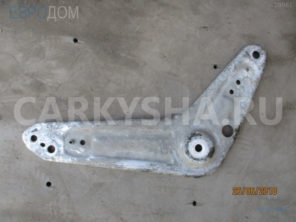 Реактивная тяга BMW X5 E70 (2006—2010) BMW X5 оригинальный номер 33 32 6 770 977