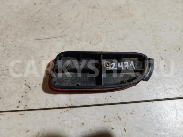 Катафот в бампер Toyota Estima оригинальный номер 8192028010