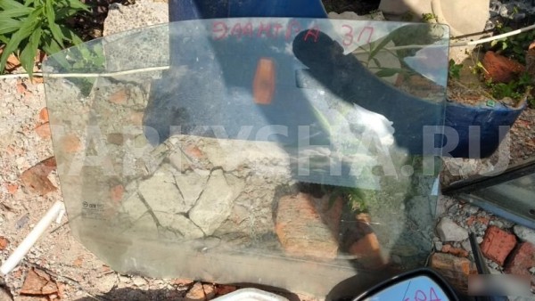 Стекло двери задней правой Hyundai Elantra III рестайлинг (2003—2010) Hyundai Elantra оригинальный номер 834202D011