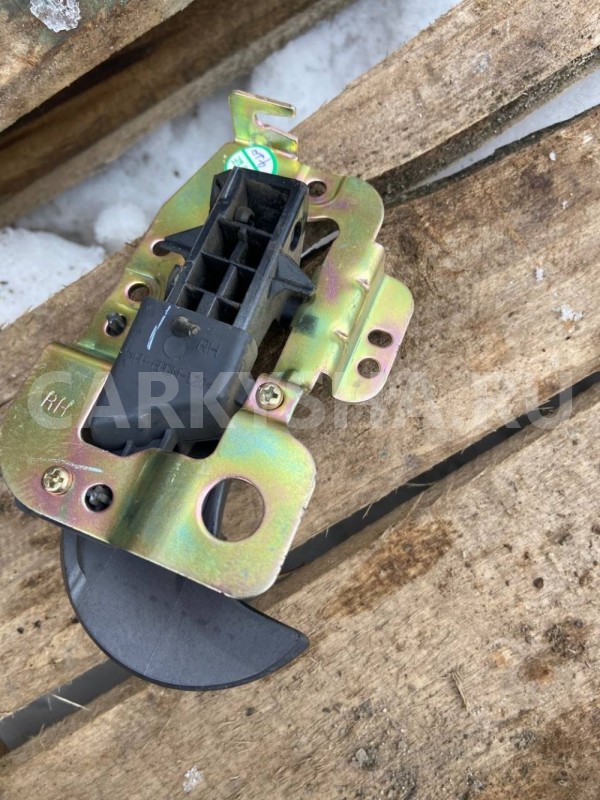 Ручка двери внутренняя Chery IndiS (S18D) S18D (2011—2016) Chery IndiS (S18D) оригинальный номер S186105220BC