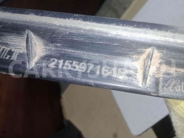 Дефлектор радиатора Renault Duster I рестайлинг (2015—2021) Renault 15 оригинальный номер 215597164r