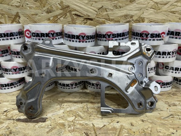 Кронштейн Toyota Camry VIII (XV70) оригинальный номер 58088-33010