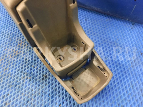 Подлокотник  Chery Tiggo T11 Chery Tiggo (T11) оригинальный номер T115305810