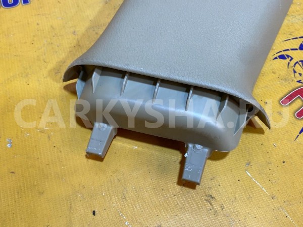 Обшивка правой стойки верхняя Honda CR-V 3 RE5 Honda CR-V оригинальный номер 84111SWA003ZC