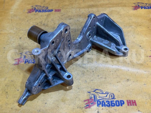 Кронштейн ТНВД Audi Q7 4L (2005—2009) Audi 200 оригинальный номер 059130147N