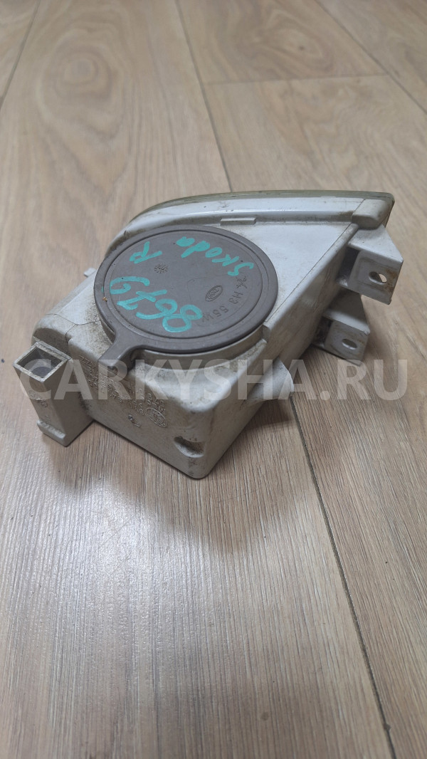 Фара противотуманная правая Skoda Fabia 1999-2006 Skoda Fabia оригинальный номер 6Y0941700