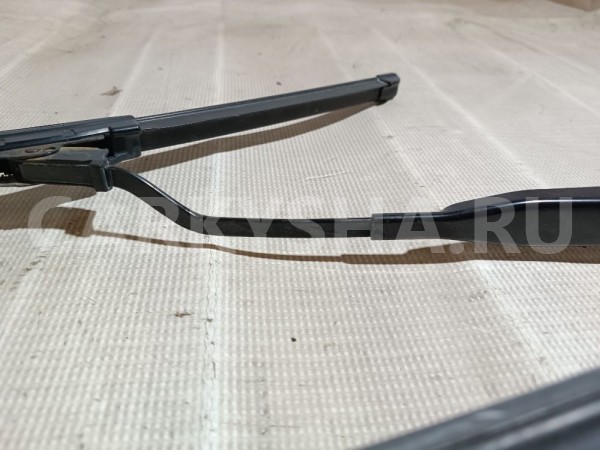 Поводок стеклоочистителя Nissan Primera 