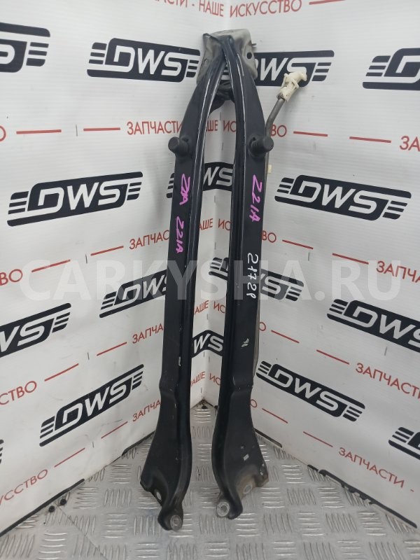 Планка радиатора Mitsubishi Colt 