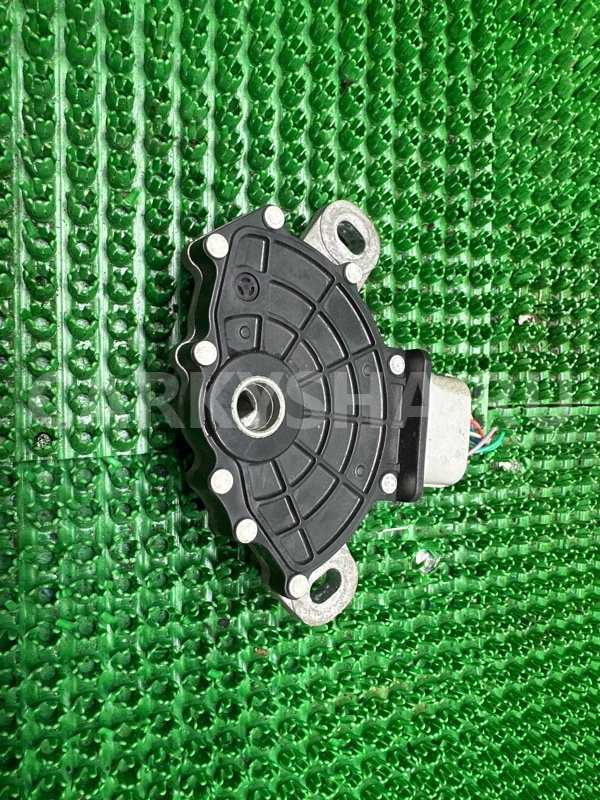Позиционер АКПП Lexus LX570 2015-2021 8454060060 Lexus LX 