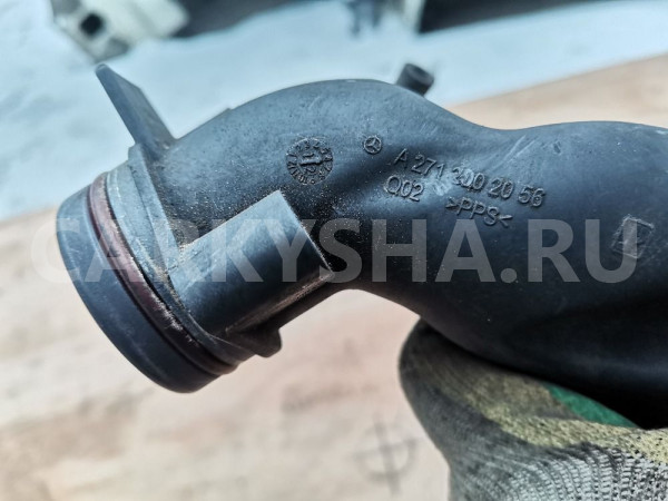 Патрубок системы охлаждения Mercedes-Benz E-класс W212/S212/C207/A207 (2009—2013) Mercedes-Benz E-klasse оригинальный номер A2712002056