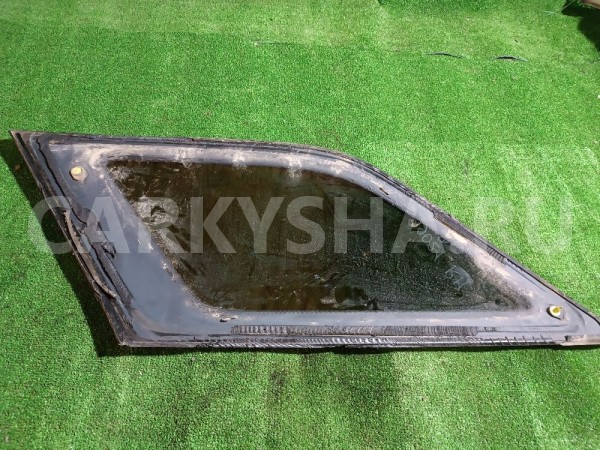 Стекло кузова заднее правое глухое Suzuki Cultus 