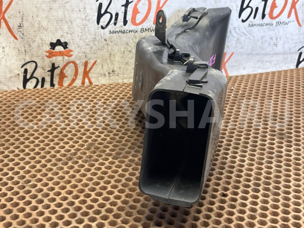 Воздуховод тормозов BMW X1 оригинальный номер 51 74 8 050 998, 51 74 8 050 998, 51748050998, 8050998