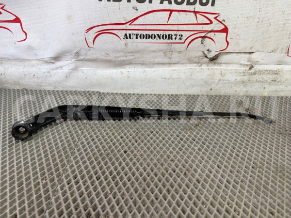 Поводок стеклоочист.прав Mitsubishi Outlander 3 GF Mitsubishi i оригинальный номер 8250A587